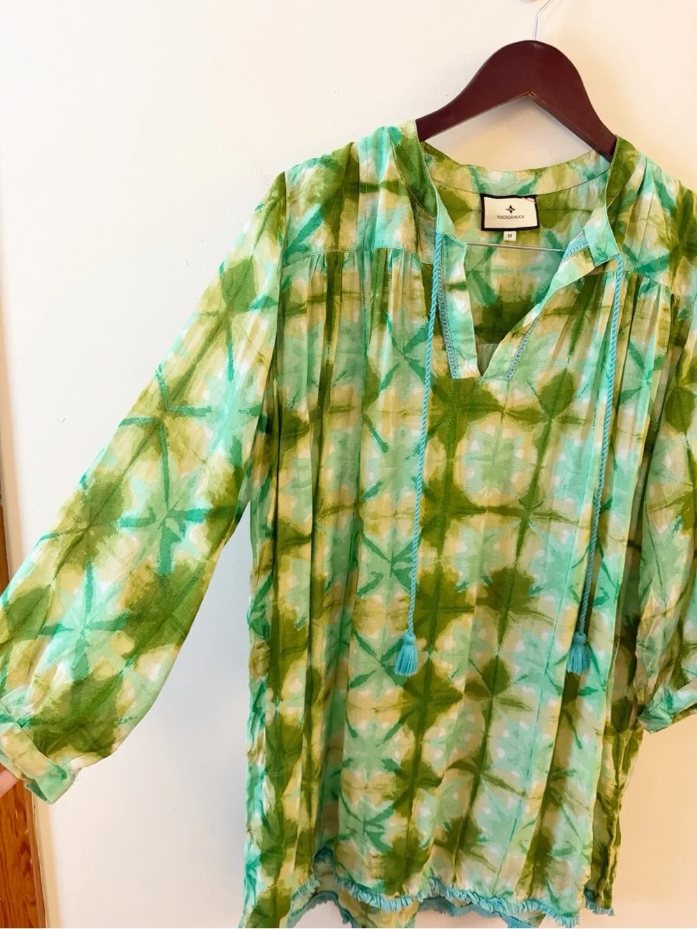 Tuckernuck Seafoam Medallion Bondi Coverup Caftan Size Medium Blue Green